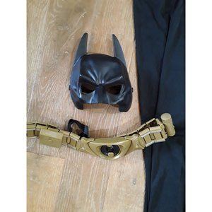 Deluxe Adult Batman Mask and Belt + 2 Free Capes - Size Small/Medium